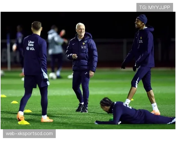 德尚更衣室管理成效显现，法国队凝聚力持续提升