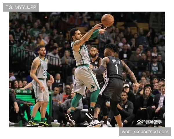 布里奇斯无球跑位牵制塔图姆外线回暖