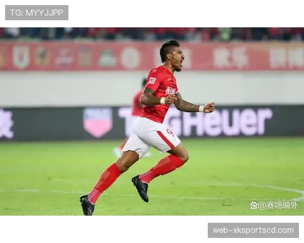 保利尼奥生涯轨迹：巴甲崛起、欧洲征战与中超回归解析