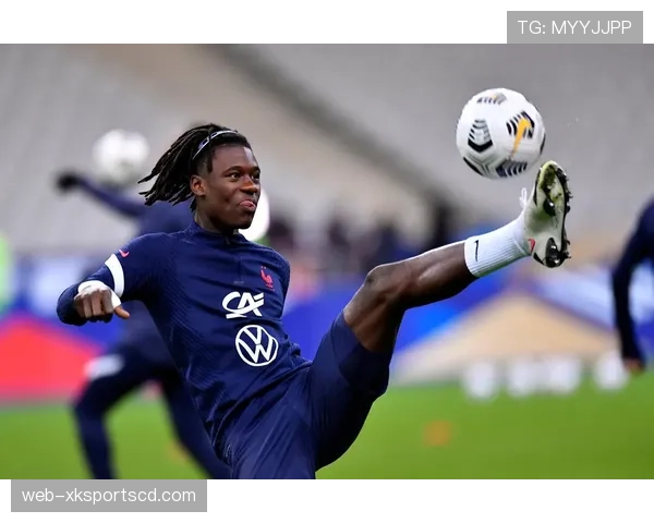 卡马文加的顶级中场成色：防守覆盖与推进能力如何支撑其上限